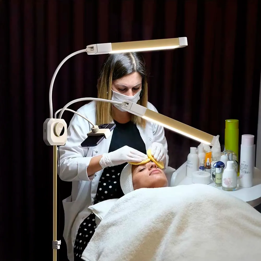 Zastosowanie: kosmetyka, tatuaż, stylizacja Zastosowanie Lampy Kosmetycznej Złotej