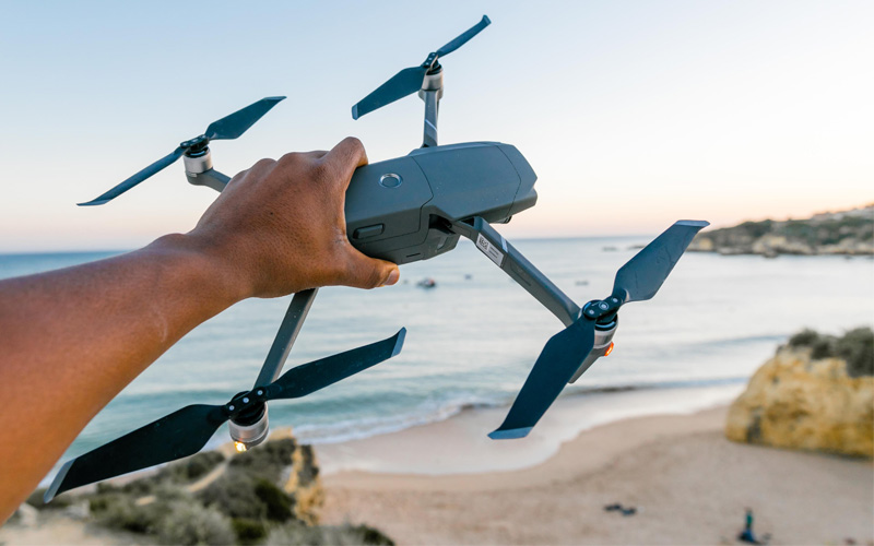 Nowe przepisy dotyczące operowania dronami