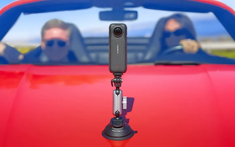 Kamera Insta360 X4 i Zestawy Bundle – Idealny Wybór dla Twórców